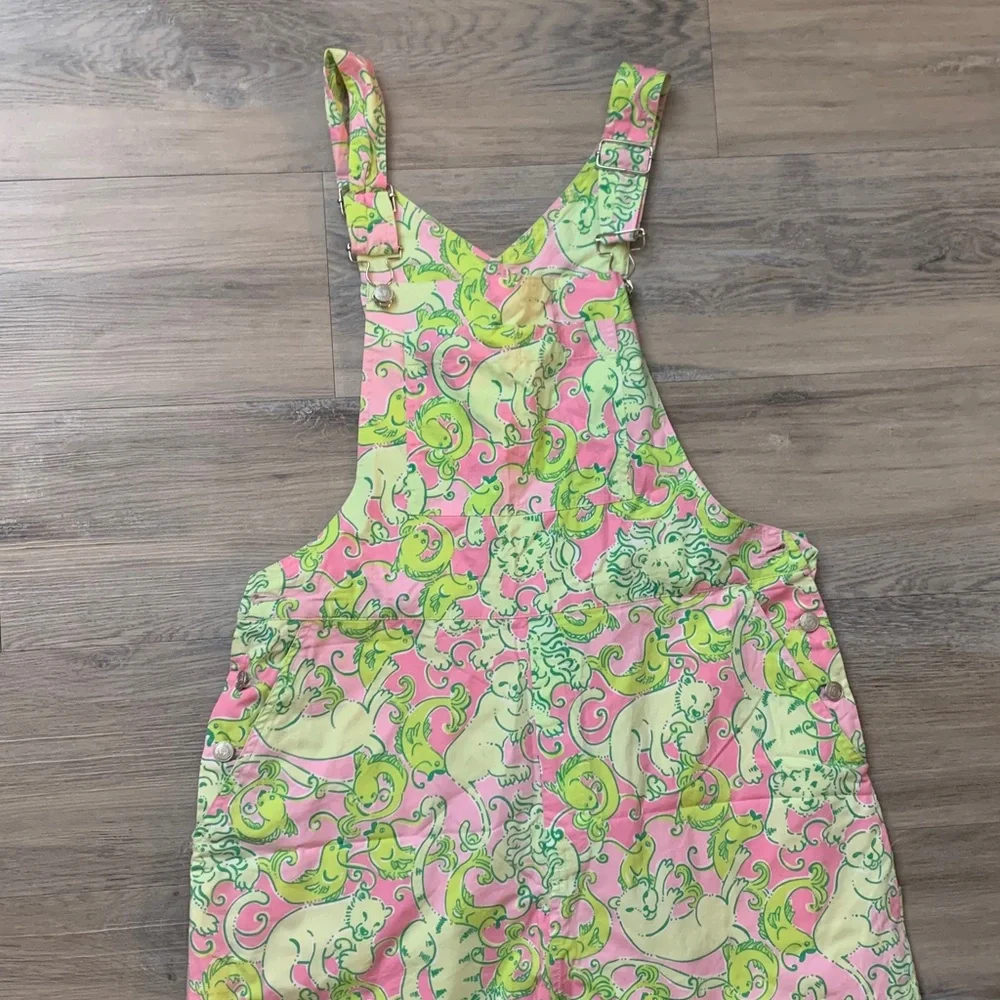 Lilly Pulitzer Vibrant Pink and Green Lion and Fish Overalls Size 6 - Picture 2 of 13